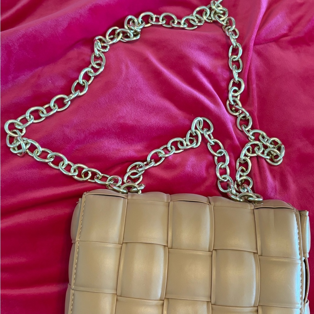 Elegant Tan Woven Chain Shoulder Bag